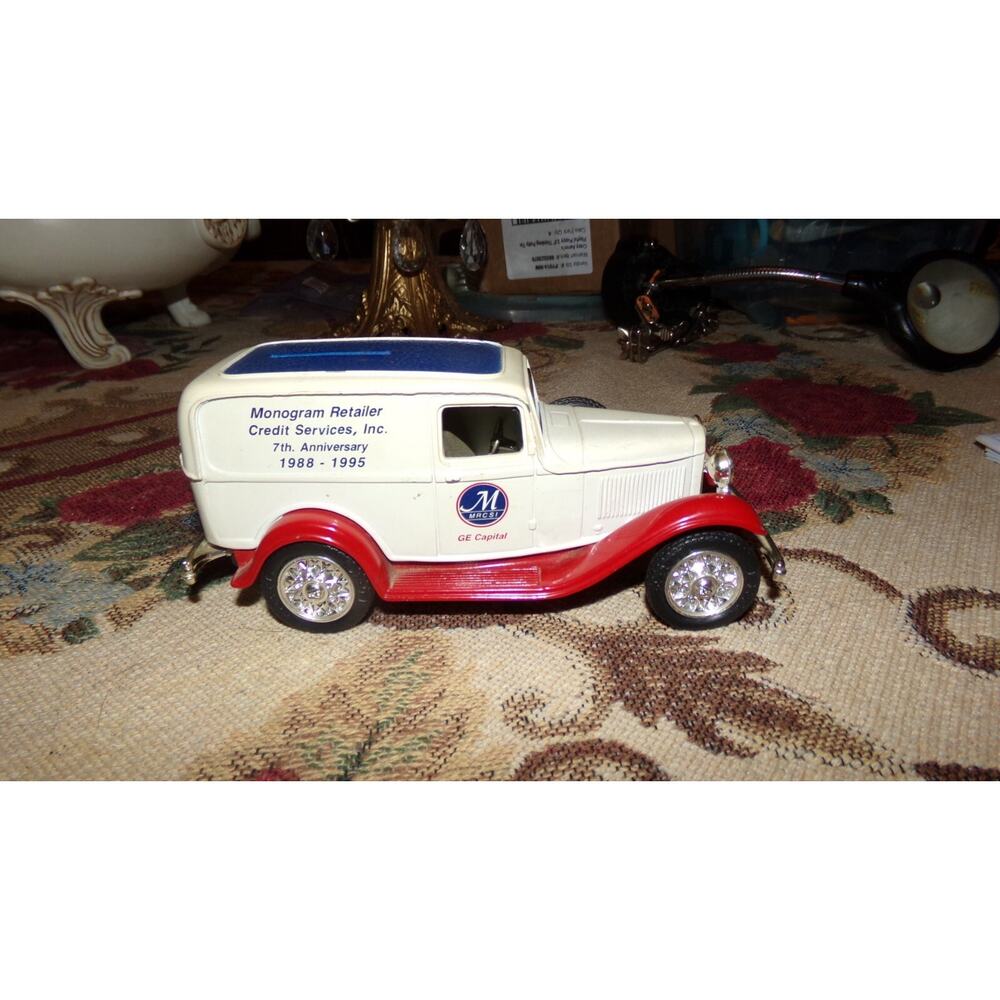 Vintage 1932 Ford Delivery Van Die Cast Bank GE Capitol 1988-1995 wheels move